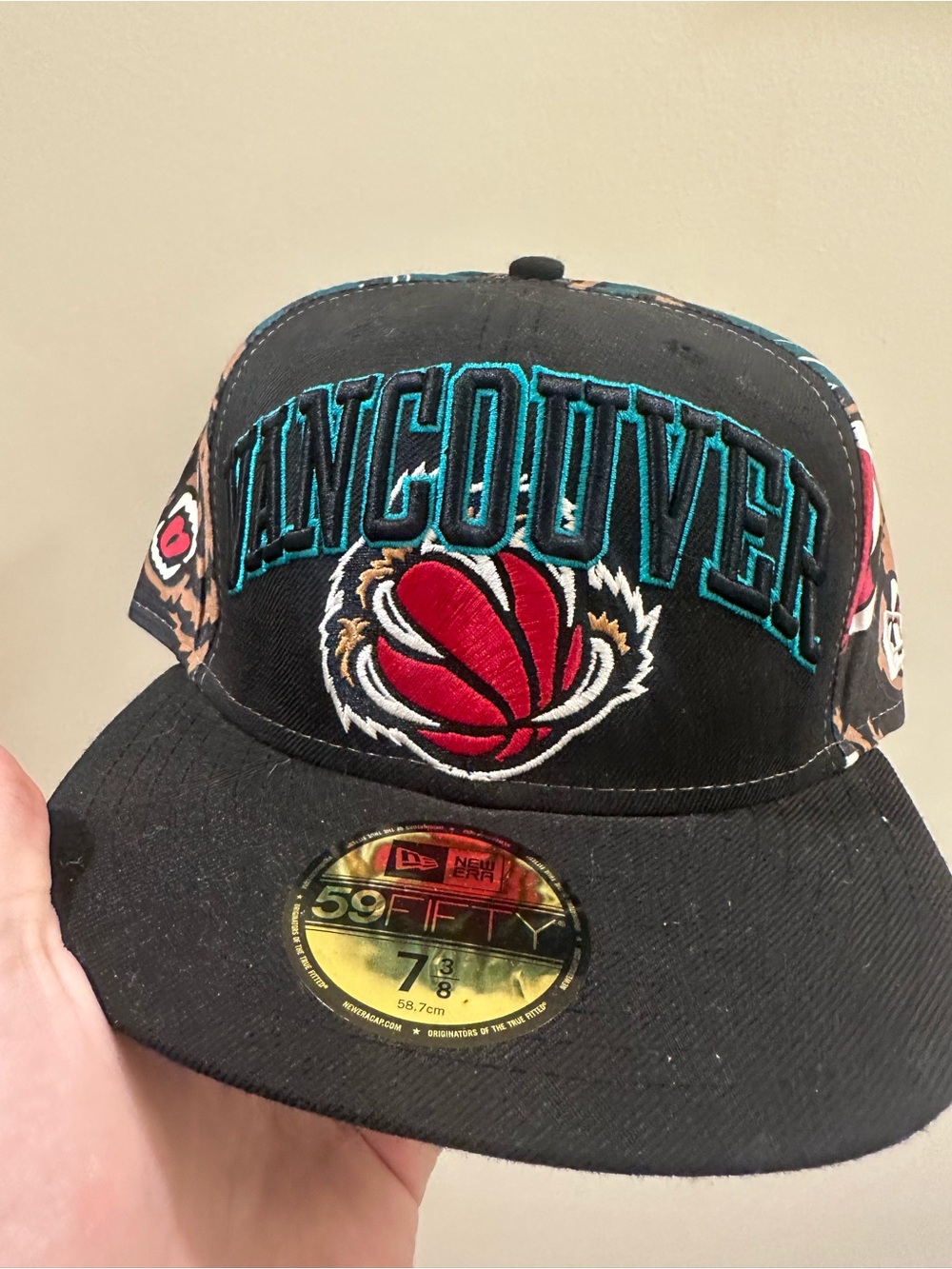 Vancouver grizzlies y2k Black Teal Embroidered basketball rare Fitted Cap